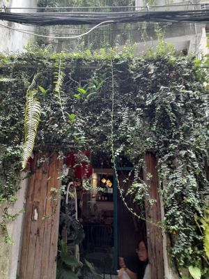  at Passengers in Ho Chi Minh City