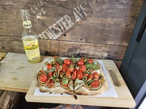 Vegan street pizza at Pinsa 'Mpo in Rome