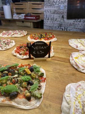 Vegan Pizza at Pinsa 'Mpo in Rome