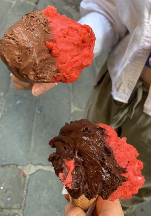 Dark chocolate and strawberry   at Box-Cream in Genoa