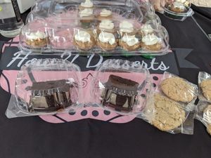 Desserts popup at shoppette. Delicious brownies, snicker doodles, & peach cupcakes at Houston Sauce Co in Houston