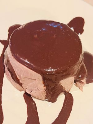 Panna cotta al cioccolato con riduzione di cacao amaro  at Ristoro Dantesca in Pisa