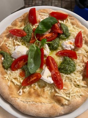 Pizza veg  at Ristoro Dantesca in Pisa