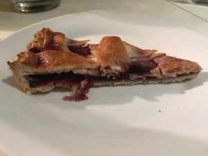  Vegan apple pie with homemade berries jam at La Caffetteria in Valparaiso