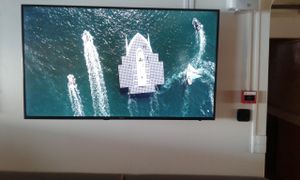 Entrega especial ...Special delivery .. at La Caffetteria in Valparaiso