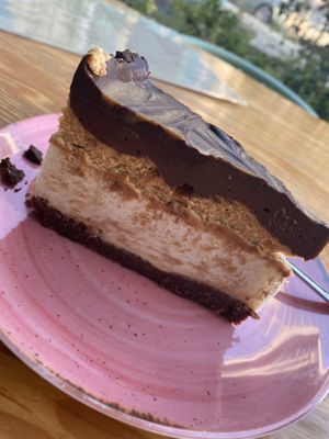 Vegan peanut chocolate cake at Orteá - Vegan Collective in Lisbon