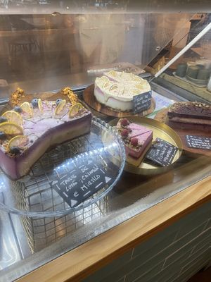 More cakes at Orteá - Vegan Collective in Lisbon