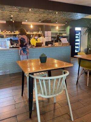 Counter and vegan cheese at Orteá - Vegan Collective in Lisbon