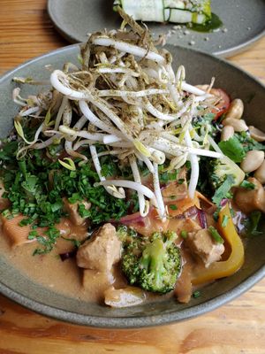 Pad Thai at Orteá - Vegan Collective in Lisbon