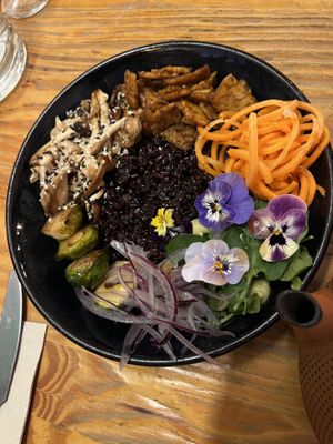 Tribo. Yummy  at Orteá - Vegan Collective in Lisbon