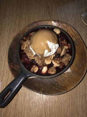 sobremesa INCRÍVEL, não é excessivamente doce!   at Orteá - Vegan Collective in Lisbon