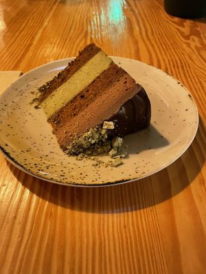 Chocolate and matcha cake  at Orteá - Vegan Collective in Lisbon