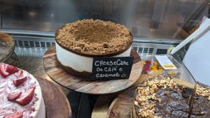 Cake at Orteá - Vegan Collective in Lisbon