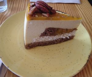 Passion fruit cake at Orteá - Vegan Collective in Lisbon