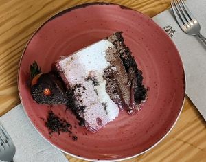 Strawberry, vanilla, choc at Orteá - Vegan Collective in Lisbon