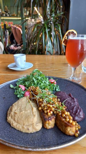 Sediments at Orteá - Vegan Collective in Lisbon