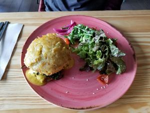 Hamburger at Orteá - Vegan Collective in Lisbon