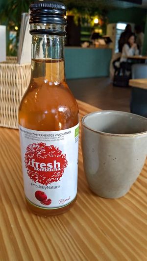 Kombucha de romã at Orteá - Vegan Collective in Lisbon