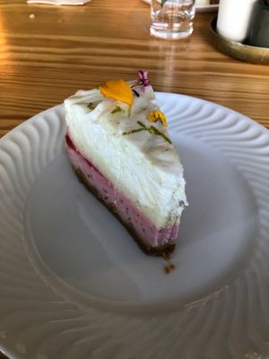 Amazing fruit tart. This restaurant is a wonderful place to relax, have an excellent meal and the staff is incredibly helpful.  at Orteá - Vegan Collective in Lisbon