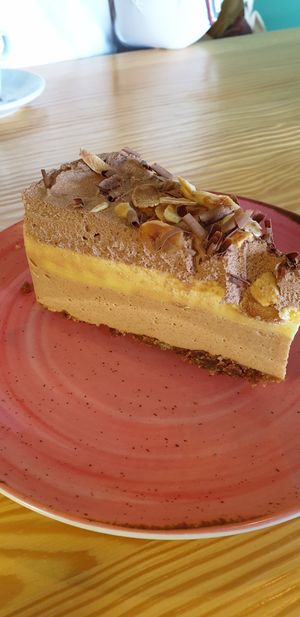 Almond, passion fruit and Nutella cake at Orteá - Vegan Collective in Lisbon