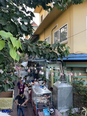 Atmosphäre  #Veganuary at The Family Restaurant in Bangkok