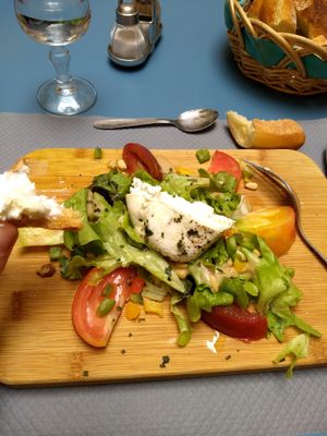 Buffala and tomatoes salad at La Bohème in Arles