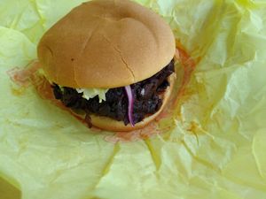 Pulled jackfruit sandwich at Earth Burger in San Marcos