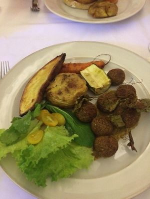 Falafel! Adorei! at Captain's Table in Terceira