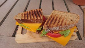  at Nissa cafe in Hillegom