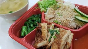 Takeaway Vegetarian Chicken Rice. Yummy! at One Day Green in Penang