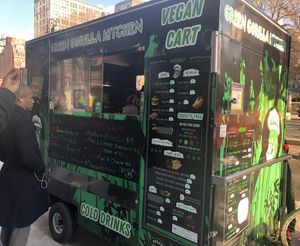 You won’t regret stopping at this food cart! Amazing food at Green Gorilla Kitchen - Food Cart in New City