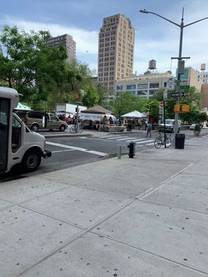 Not sure if it’s due to Covid-19, but they’re currently not here at Green Gorilla Kitchen - Food Cart in New City