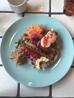 Buddha bowl: had many pickled sour things and many of them were cold dish  at Para Taco - Maybe closed in Tokyo