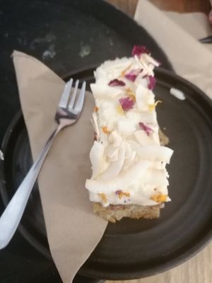 Humming bird cake at Bean and Bread in Abergavenny