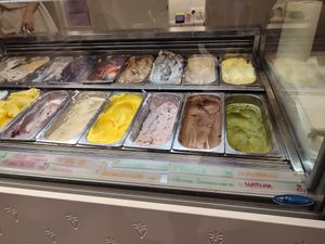  at Veganista Ice Cream VI in Vienna