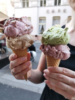 Erdbeer-Tiramisu, Haselnuss / Matcha, Erdbeer-Tiramisu at Veganista Ice Cream VI in Vienna
