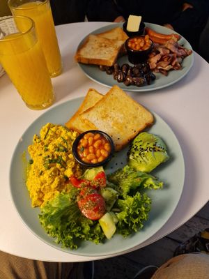 Great vegan , vege , and omni options . Scrambled tofu was decent . Sweet options look good too. Good plant milks on offer . Happy with this place at Cakester Cafe in Krakow