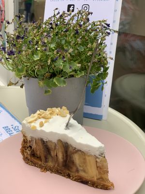 Sehr lecker at Cakester Cafe in Krakow