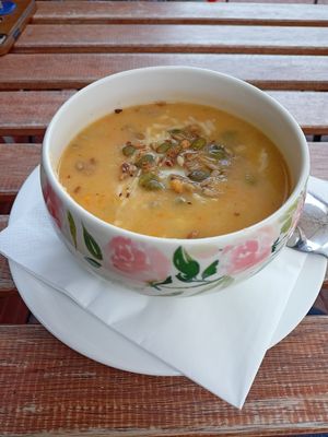 Zupa serowo-kalafiorowa at Vegan Spot in Elblag