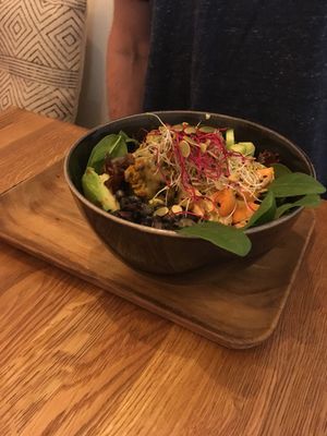 Weekend Bowl at Iss Dich Glücklich in Munich