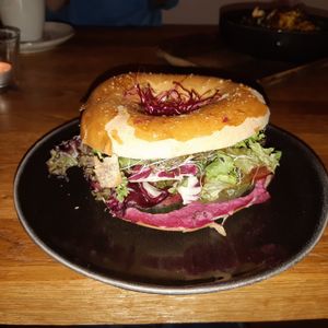 Avocado bagel at Iss Dich Glücklich in Munich