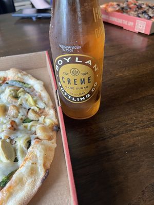 They have cherry and crème Boylans  at Mod Pizza - Northfield Blvd in Denver