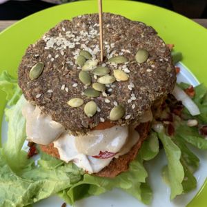 Burger at Rohkosteria in Frankfurt