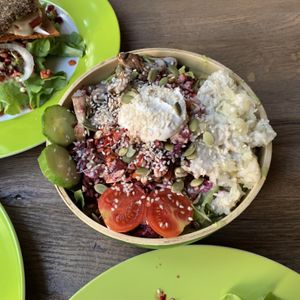 Probiotic salad at Rohkosteria in Frankfurt