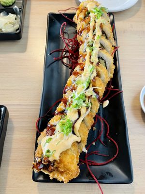 Crunchy Cali  at Kensho in Westminster