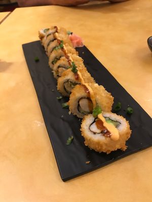 Crunchy roll at Kensho in Westminster