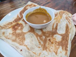 Roti prata is a must ... 😋😋 at True Veggie 实斋 in Central Singapore