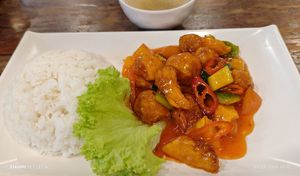 Sweet Sour Lion Mane Mushroom Rice 👍 at True Veggie 实斋 in Central Singapore