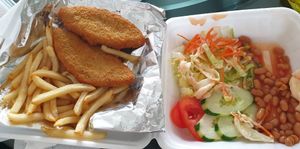 "Fish" & chips was mediocre. The fish had more of a "chicken patty" texture instead of a flaky or seafood-ish texture. Not really worth the price (about $7+) at True Veggie 实斋 in Central Singapore