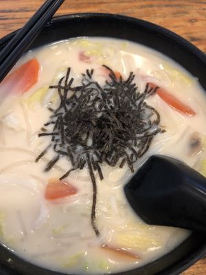 Fish beehoon soup 鱼片米粉汤 at True Veggie 实斋 in Central Singapore
